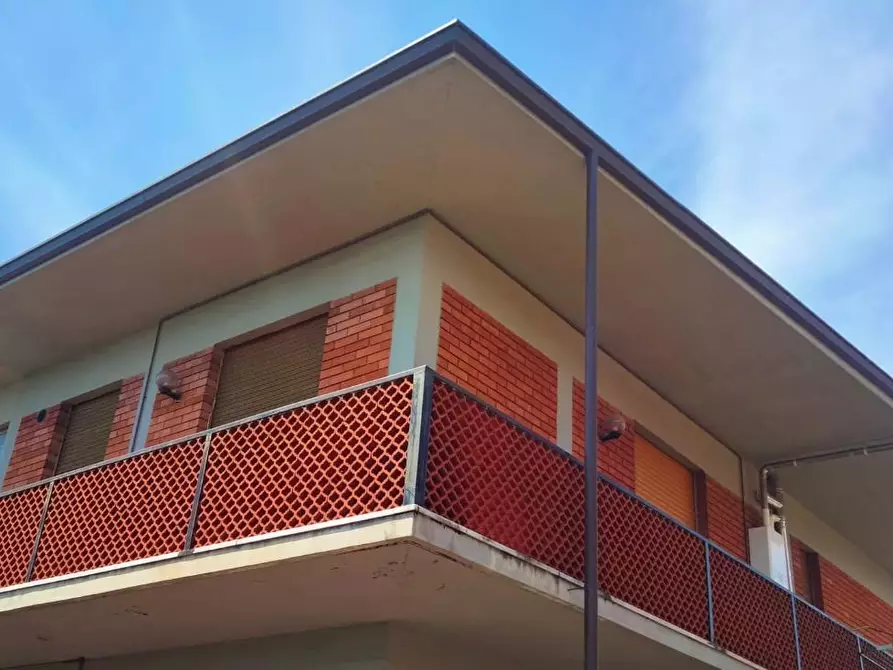 Immagine 31 di Appartamento in vendita  a Massa