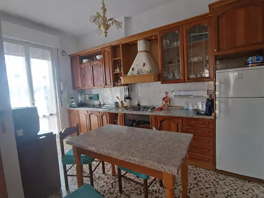 Immagine 14 di Appartamento in vendita  a Massa