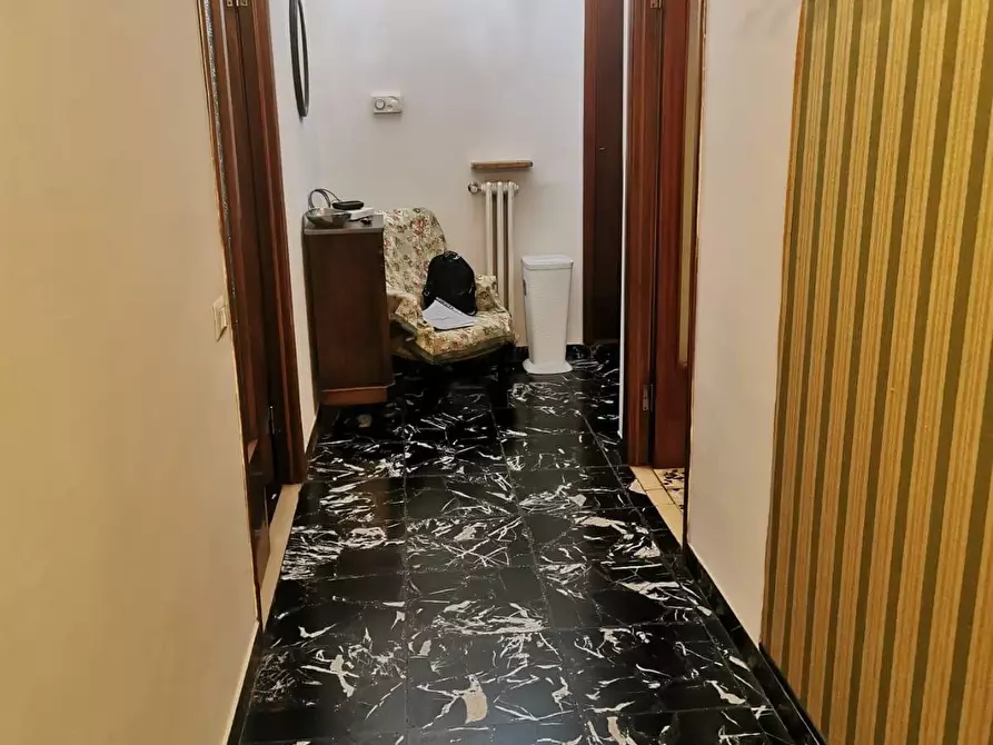 Immagine 5 di Appartamento in vendita  a Siena