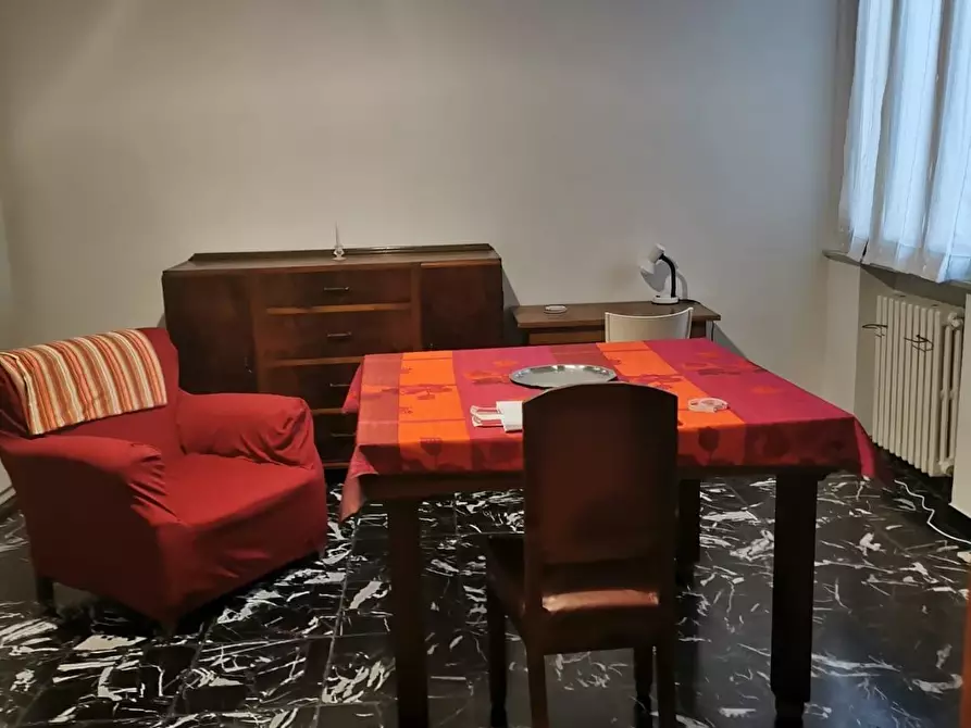 Immagine 3 di Appartamento in vendita  a Siena