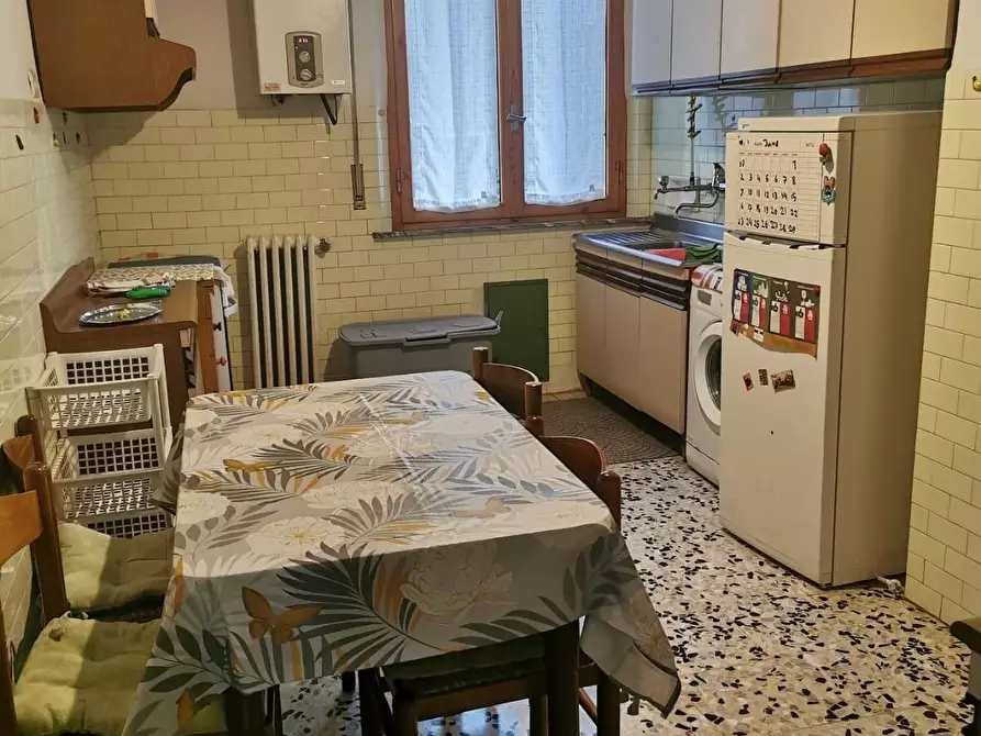 Immagine 4 di Appartamento in vendita  a Siena