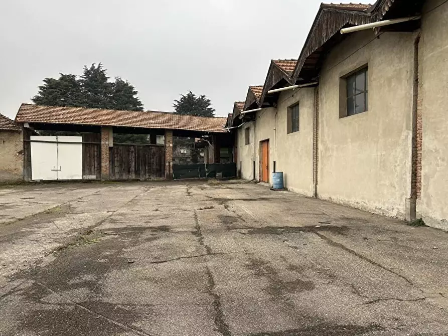 Immagine 1 di Terreno residenziale in vendita  a Giussano