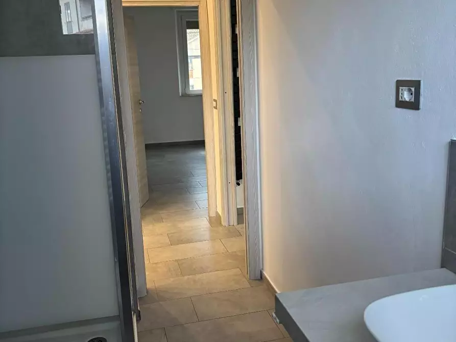 Immagine 13 di Appartamento in vendita  a Siena