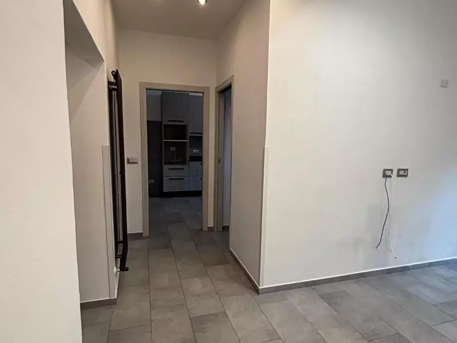 Immagine 2 di Appartamento in vendita  a Siena