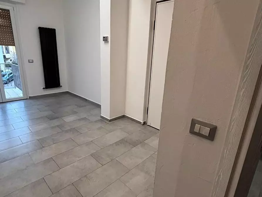 Immagine 5 di Appartamento in vendita  a Siena