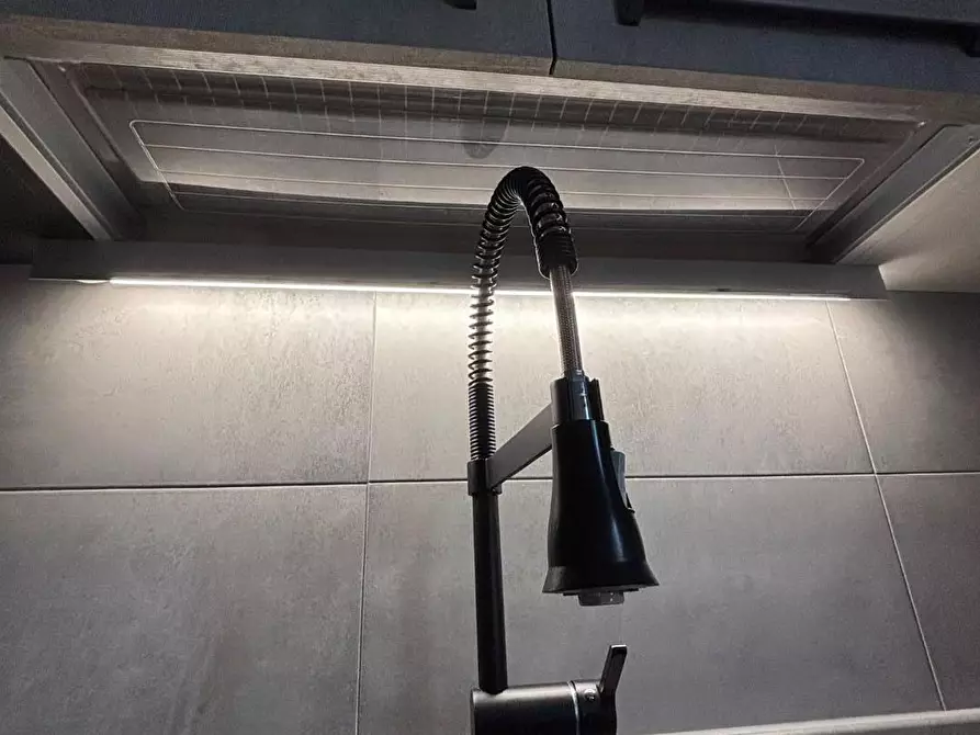 Immagine 7 di Appartamento in vendita  a Siena