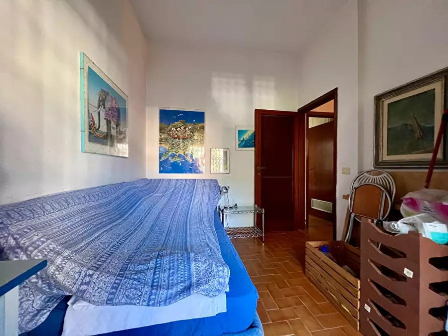 Immagine 15 di Appartamento in vendita  a Massa