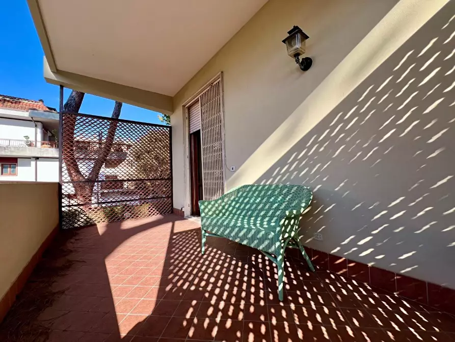 Immagine 1 di Appartamento in vendita  a Massa