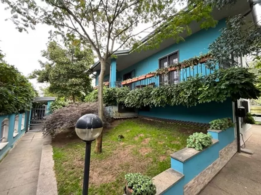 Immagine 1 di Villa in vendita  a Rosasco