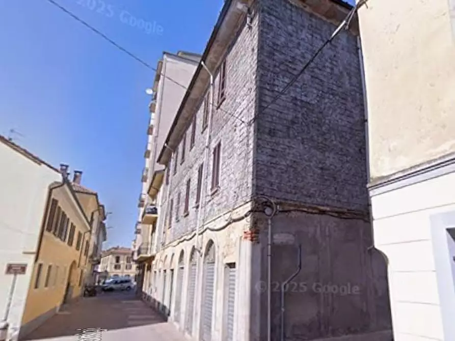 Immagine 1 di Negozio in vendita  a Mortara