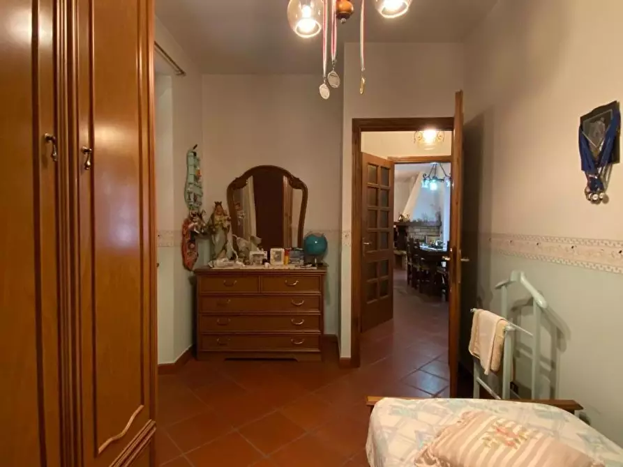 Immagine 15 di Casa bifamiliare in vendita  a Carmignano