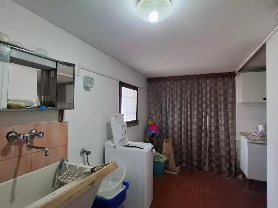 Immagine 39 di Villa in vendita  a Santa Croce Sull'arno