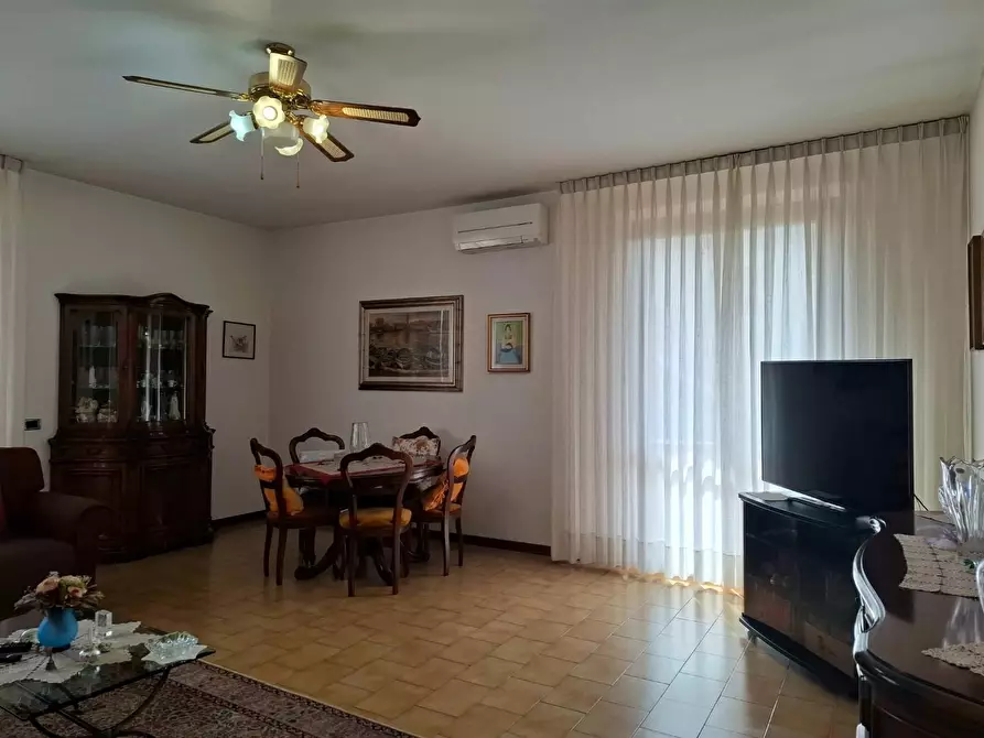 Immagine 4 di Villa in vendita  a Santa Croce Sull'arno