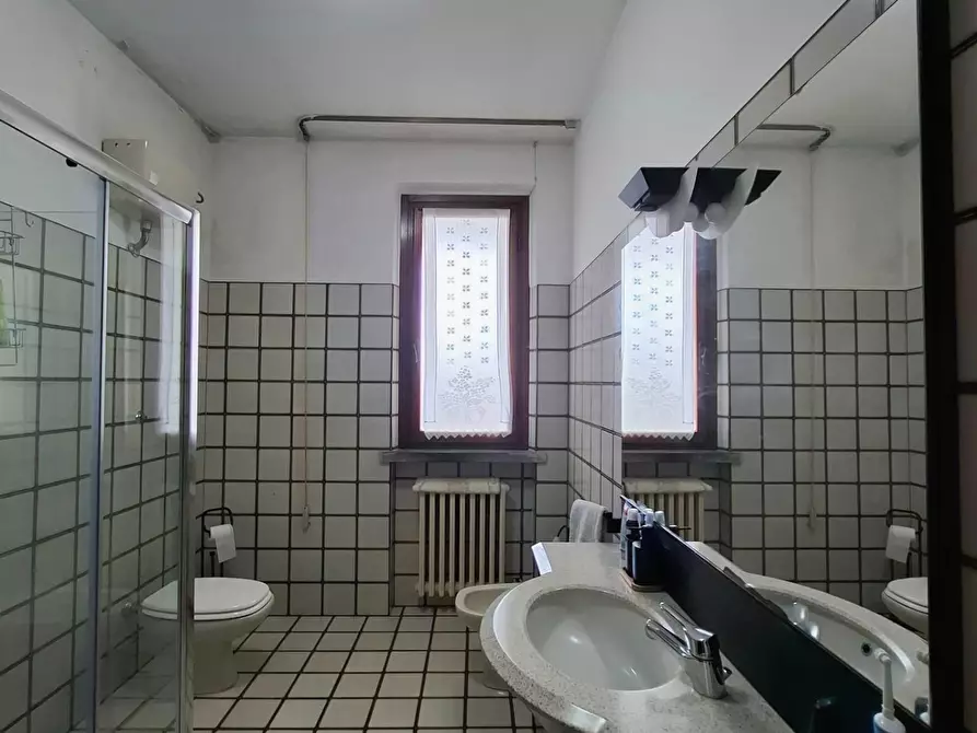 Immagine 32 di Villa in vendita  a Santa Croce Sull'arno