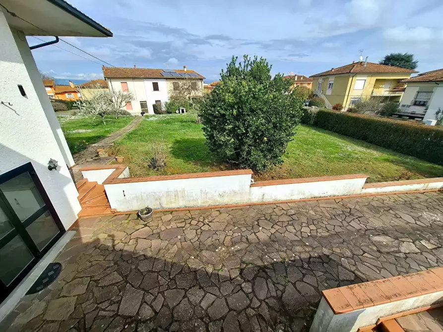 Immagine 44 di Villa in vendita  a Santa Croce Sull'arno