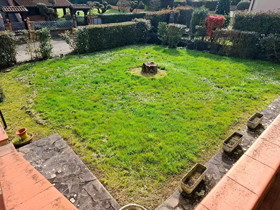 Immagine 43 di Villa in vendita  a Santa Croce Sull'arno