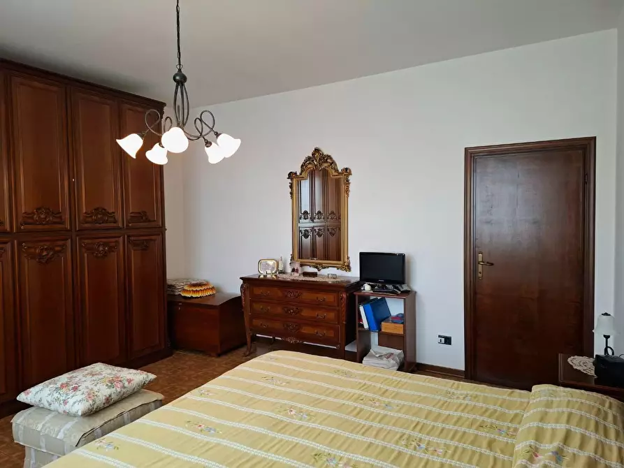 Immagine 26 di Villa in vendita  a Santa Croce Sull'arno