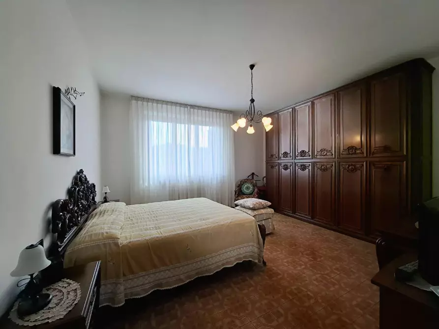 Immagine 20 di Villa in vendita  a Santa Croce Sull'arno