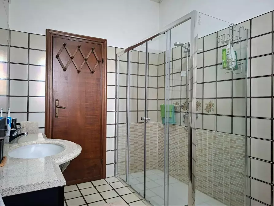 Immagine 35 di Villa in vendita  a Santa Croce Sull'arno