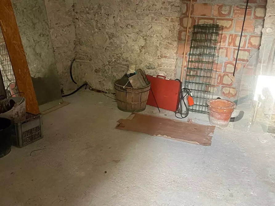 Immagine 44 di Porzione di casa in vendita  a Carrara