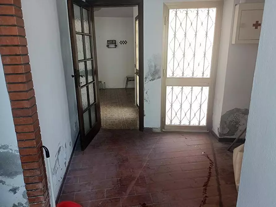 Immagine 6 di Porzione di casa in vendita  a Carrara
