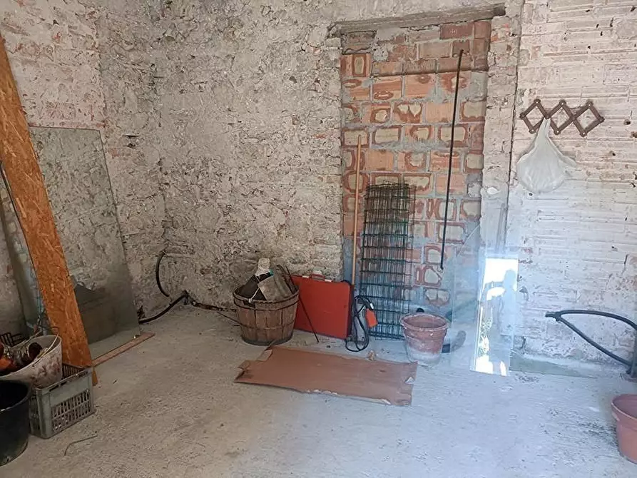 Immagine 7 di Porzione di casa in vendita  a Carrara