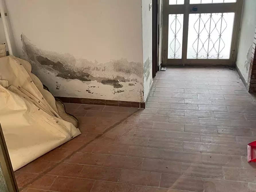 Immagine 53 di Porzione di casa in vendita  a Carrara