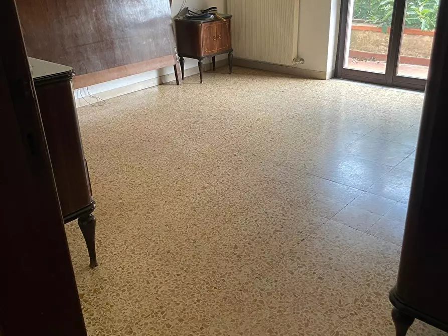 Immagine 47 di Porzione di casa in vendita  a Carrara