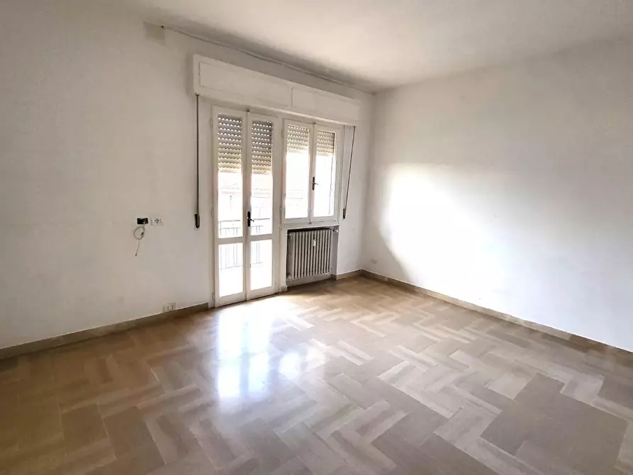 Immagine 2 di Appartamento in vendita  a Livorno