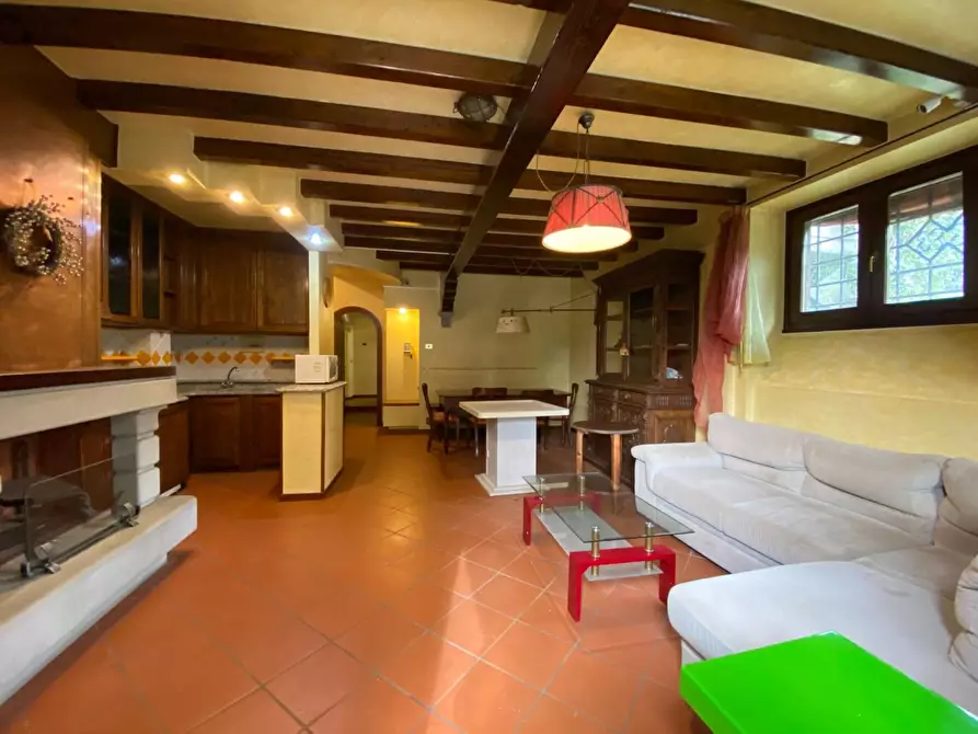 Immagine 19 di Casa bifamiliare in vendita  a Prato