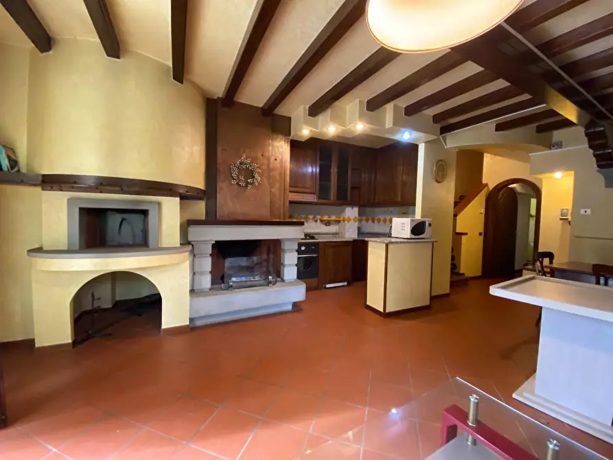 Immagine 20 di Casa bifamiliare in vendita  a Prato