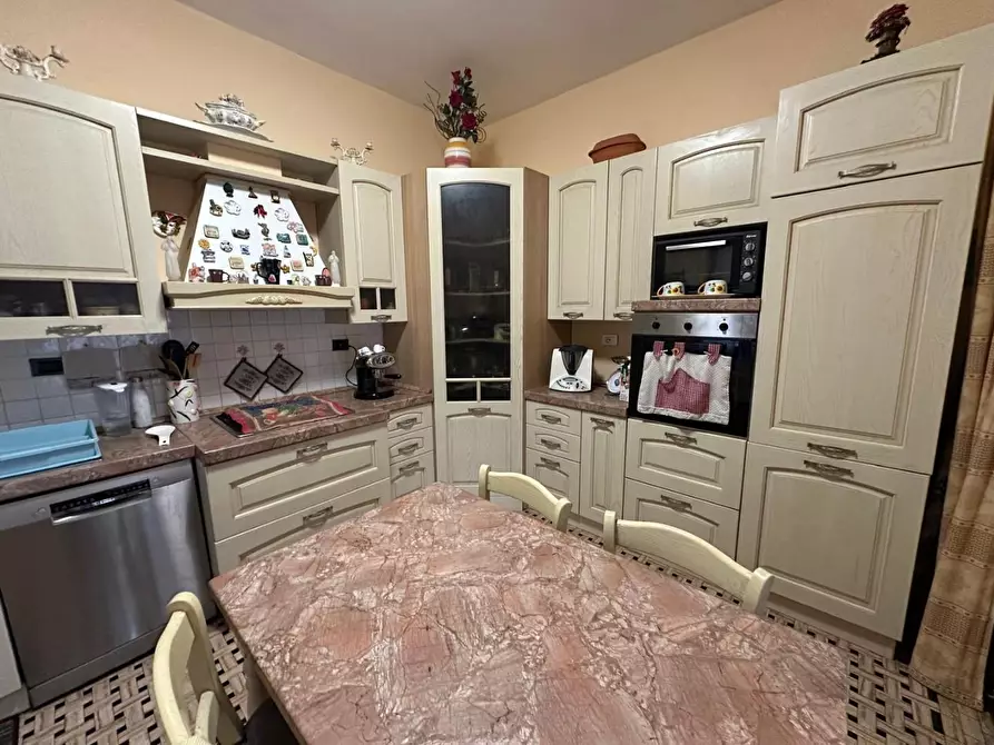 Immagine 8 di Porzione di casa in vendita  a Castelnuovo Magra