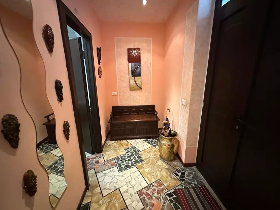 Immagine 3 di Porzione di casa in vendita  a Castelnuovo Magra