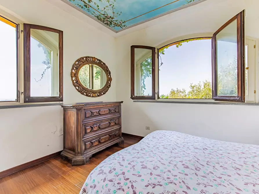 Immagine 41 di Casa semindipendente in vendita  a Massa