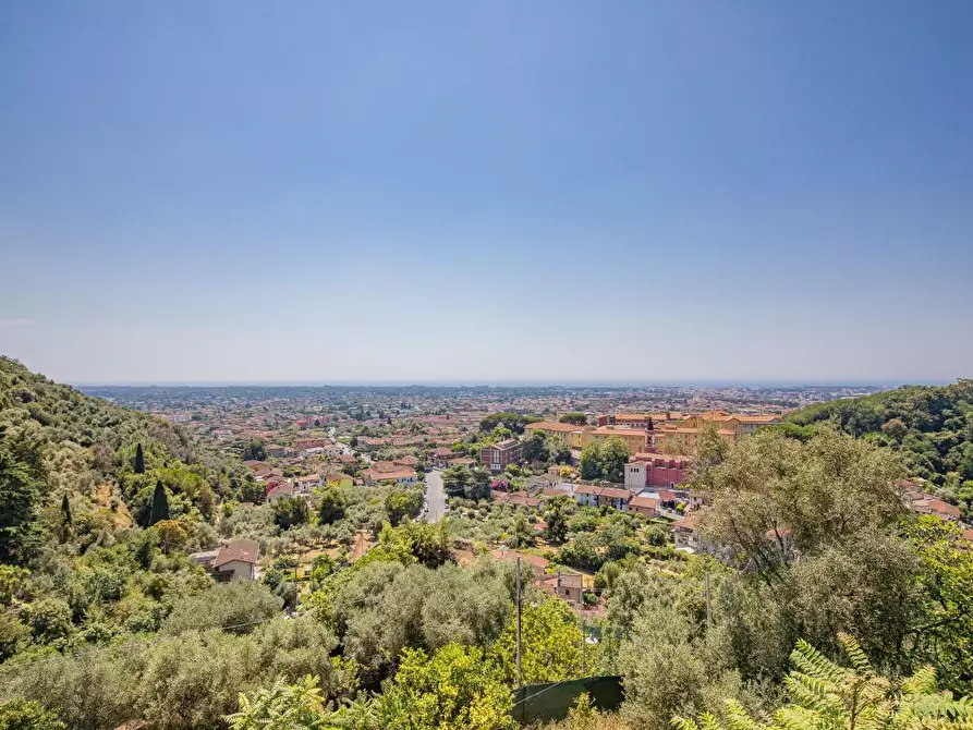Immagine 87 di Casa semindipendente in vendita  a Massa