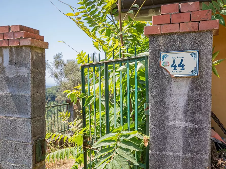 Immagine 96 di Casa semindipendente in vendita  a Massa