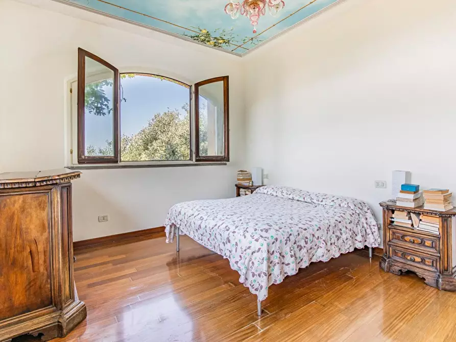 Immagine 38 di Casa semindipendente in vendita  a Massa