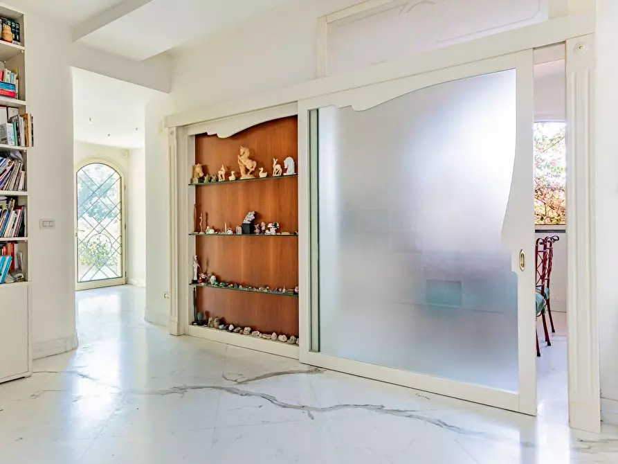 Immagine 71 di Casa semindipendente in vendita  a Massa