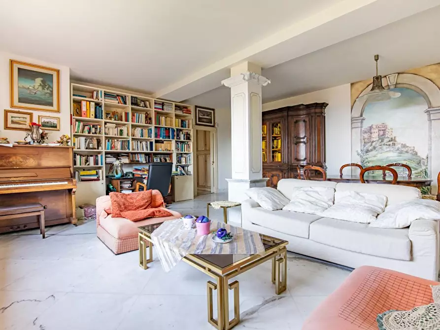 Immagine 58 di Casa semindipendente in vendita  a Massa