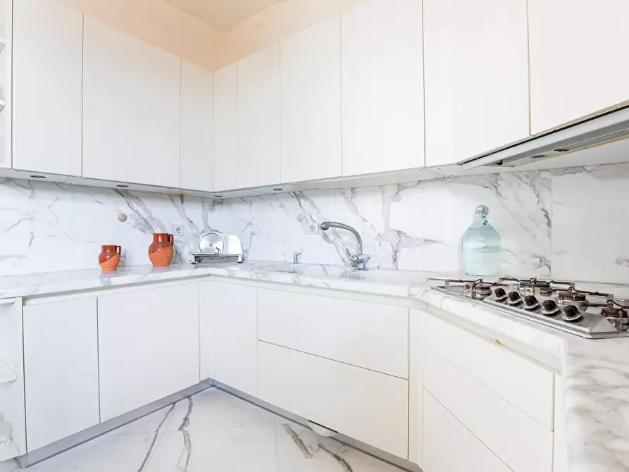 Immagine 67 di Casa semindipendente in vendita  a Massa