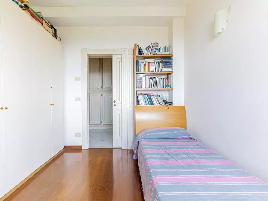 Immagine 49 di Casa semindipendente in vendita  a Massa