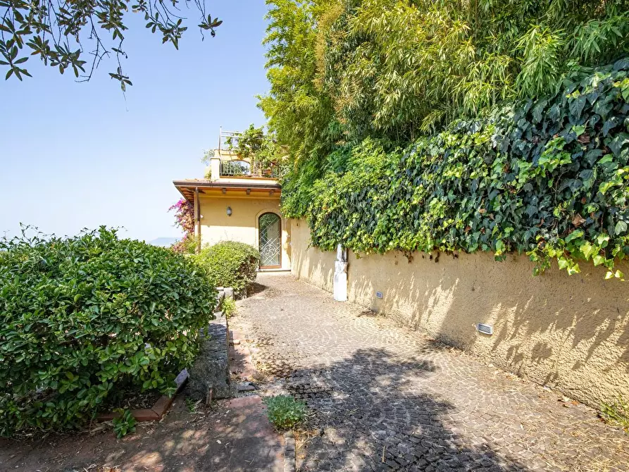 Immagine 34 di Casa semindipendente in vendita  a Massa