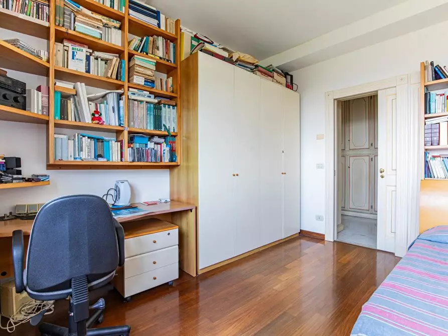 Immagine 52 di Casa semindipendente in vendita  a Massa