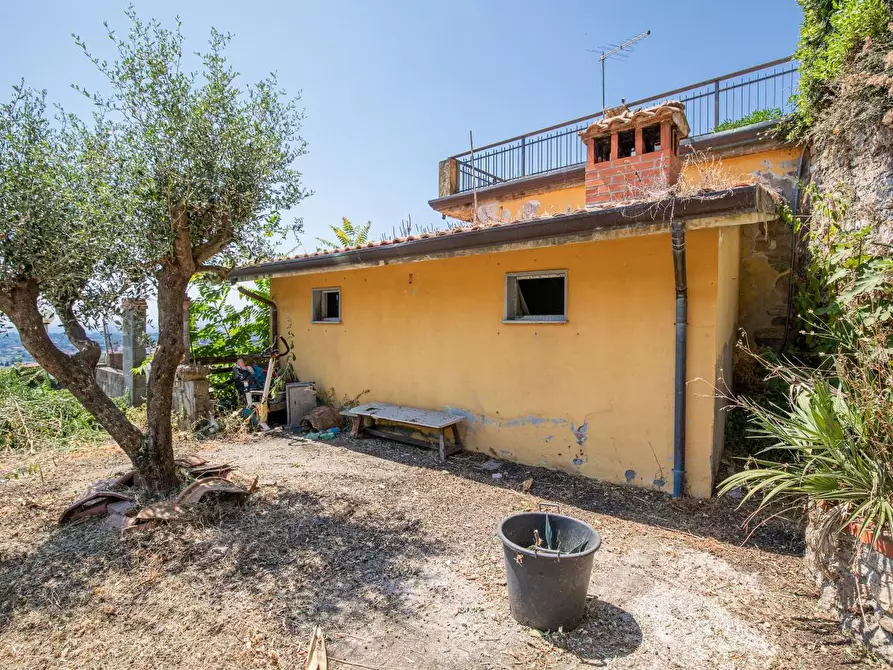 Immagine 97 di Casa semindipendente in vendita  a Massa
