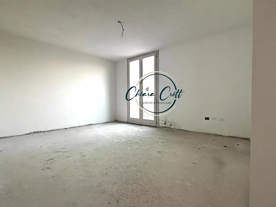 Immagine 14 di Casa bifamiliare in vendita  a Livorno