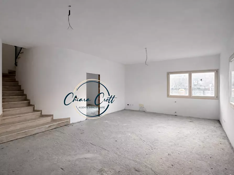 Immagine 4 di Casa bifamiliare in vendita  a Livorno