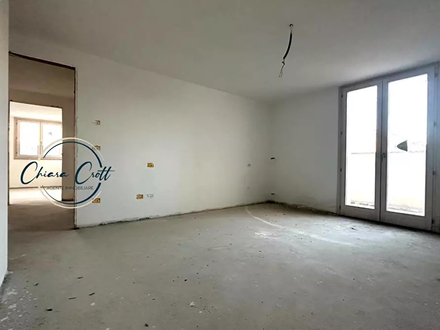 Immagine 11 di Casa bifamiliare in vendita  a Livorno