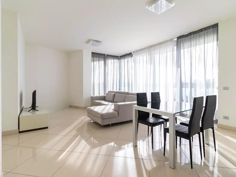 Immagine 1 di Mansarda in vendita  a Pisa