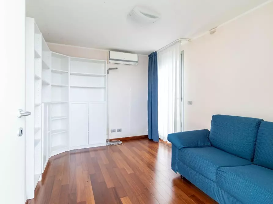 Immagine 11 di Mansarda in vendita  a Pisa