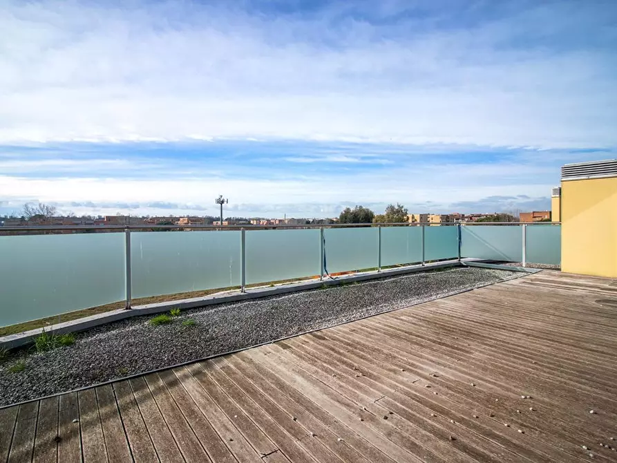 Immagine 12 di Mansarda in vendita  a Pisa